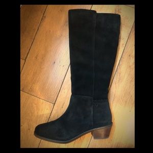 Vionic Black Tinsley Suede Boots 9